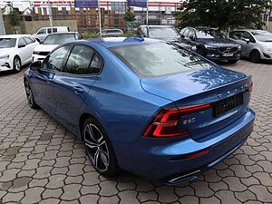 Volvo  T4 Aut. R-Design+Standheiz+19Zoll+Harman+